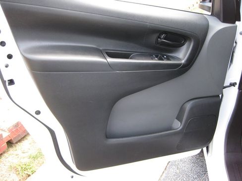 Used 2019 Nissan NV200 S w/ Cruise Control Package FWD image 10
