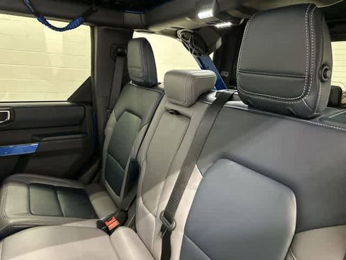 Used 2022 Ford Bronco Outer Banks AWD/4WD image 14
