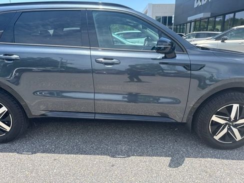 Used 2023 Kia Sorento S FWD image 17