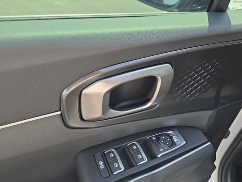 New 2026 Kia Sorento LX FWD image 18