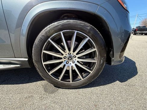 Used 2025 Mercedes-Benz GLS 580 4MATIC image 42