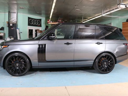 Used 2017 Land Rover Range Rover HSE image 34
