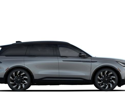 New 2026 Lincoln Nautilus Reserve w/ Jet Appearance Package image 4