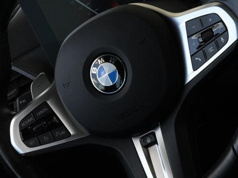 Used 2024 BMW 330i Sedan w/ M Sport Package RWD image 23