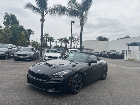 Used 2023 BMW Z4 sDrive30i w/ Premium Package image 3