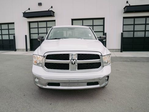 Used 2014 RAM 1500 Classic SLT w/ Luxury Group AWD/4WD image 2
