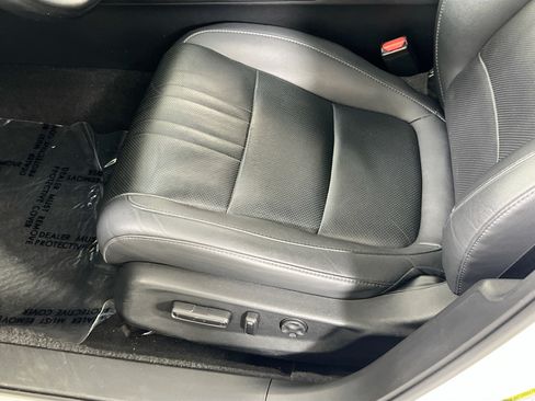 Used 2021 Honda Accord Touring image 19
