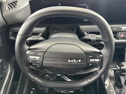 Certified 2025 Kia K4 EX FWD image 25