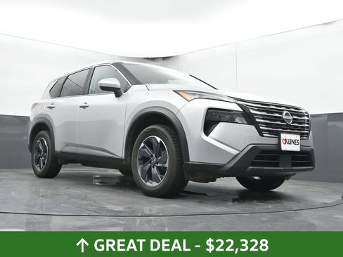 Used 2025 Nissan Rogue SV FWD image 41