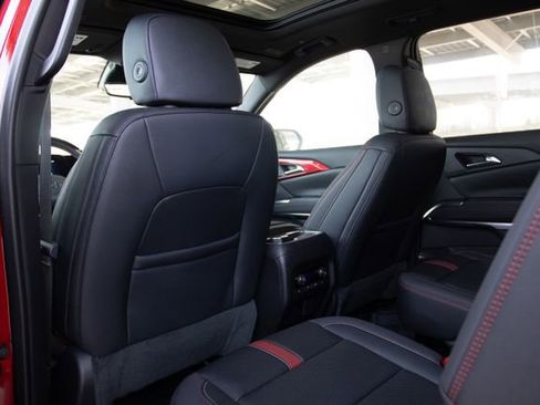 Used 2024 Chevrolet Traverse RS w/ LPO, Floor Liner Package image 30