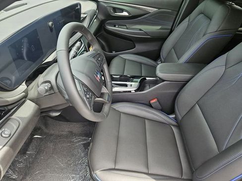 New 2026 Buick Envista Sport Touring w/ Convenience I Package FWD image 9