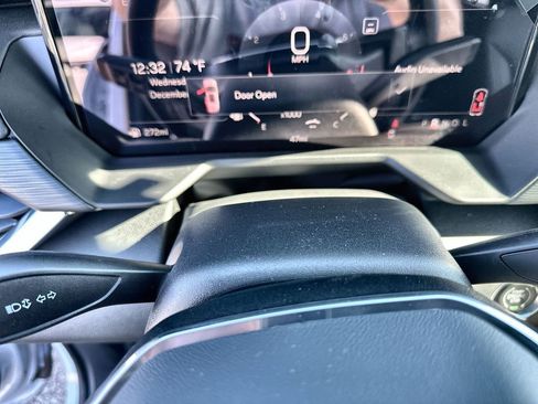 New 2026 GMC Acadia Elevation w/ Elevation Premium Package FWD image 30
