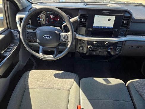 Used 2025 Ford F250 XLT AWD/4WD image 26