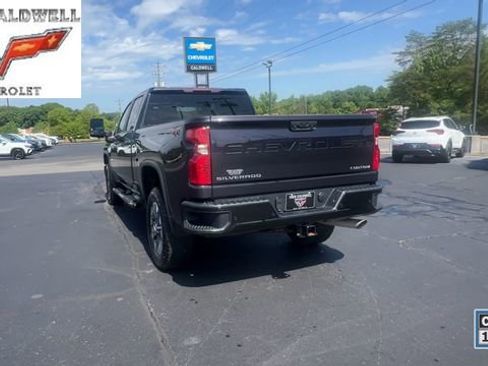 Used 2024 Chevrolet Silverado 2500 Custom w/ Custom Value Package AWD/4WD image 7