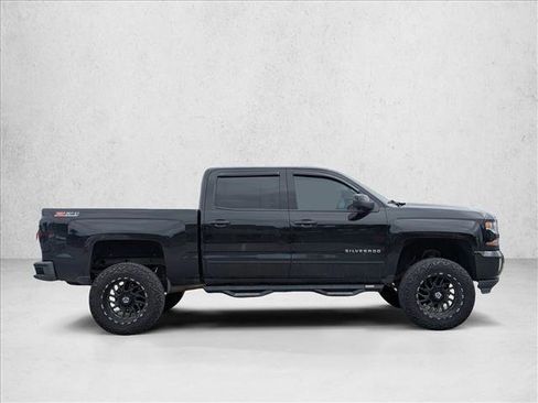 Used 2017 Chevrolet Silverado 1500 LT w/ All Star Edition image 4