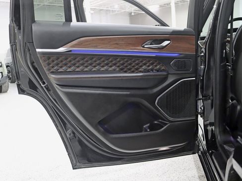 Used 2023 Jeep Grand Cherokee L Summit w/ High Altitude Package image 38