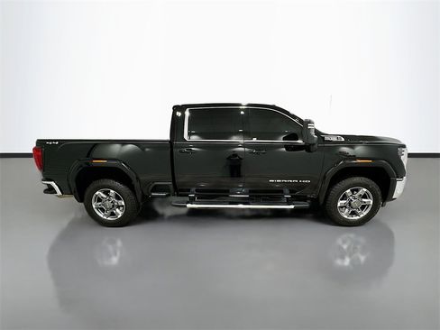 Used 2025 GMC Sierra 2500 SLE w/ Preferred Package image 8