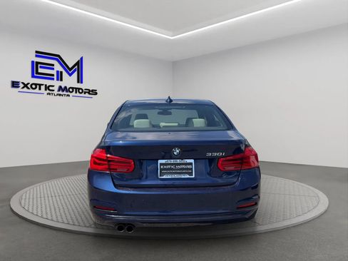 Used 2017 BMW 330i Sedan w/ Premium Package RWD image 4