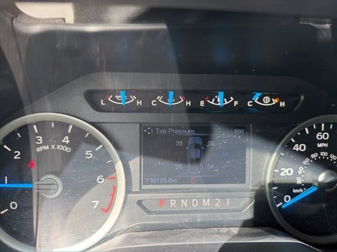 Used 2017 Ford F150 XLT w/ Equipment Group 302A Luxury image 7