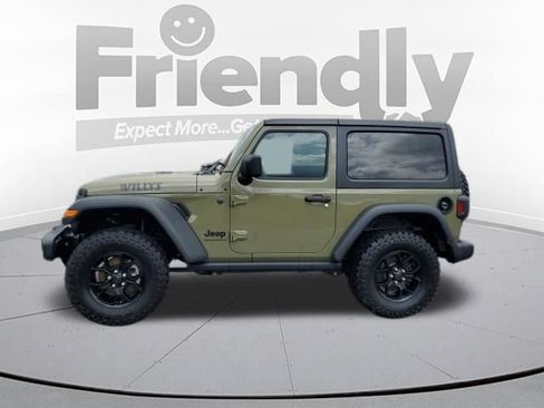 Used 2025 Jeep Wrangler Sport AWD/4WD image 2