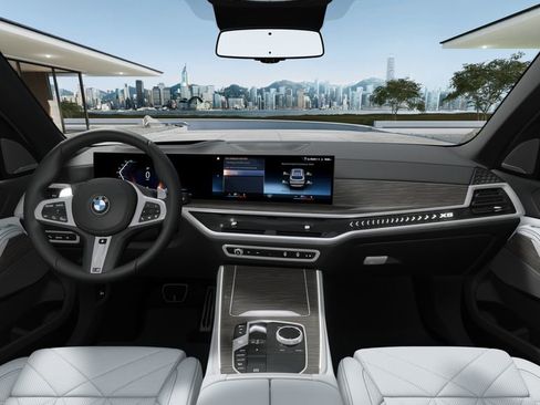 Used 2026 BMW X5 sDrive40i w/ M Sport Package image 39