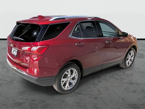 Used 2021 Chevrolet Equinox Premier image 4