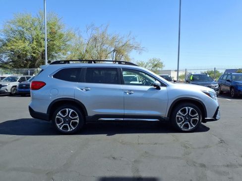 Certified 2023 Subaru Ascent Limited AWD/4WD image 9