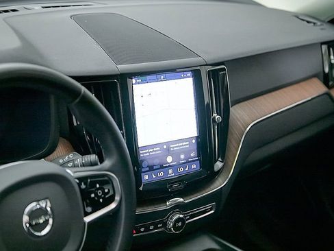 Certified 2023 Volvo XC60 B5 Plus w/ Protection Package Premier AWD/4WD image 14
