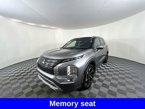 Used 2023 Mitsubishi Outlander SEL image 5