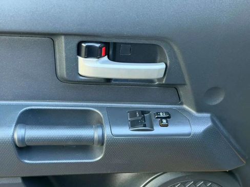 Used 2007 Toyota FJ Cruiser 2WD image 20