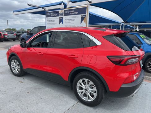 Used 2024 Ford Escape Active w/ Tech Pack #1 image 2