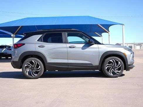New 2026 Chevrolet TrailBlazer RS w/ Driver Confidence Package FWD image 3