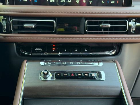 New 2026 Lincoln Aviator Reserve AWD/4WD image 11