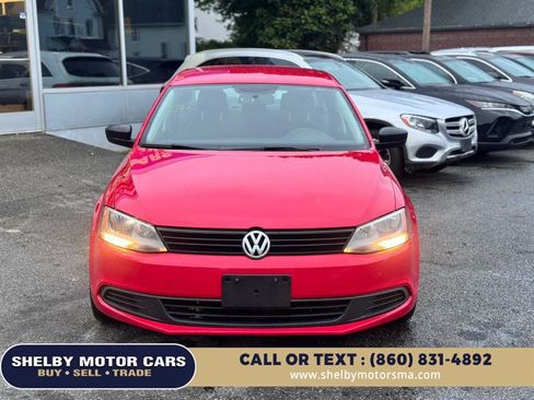 Used 2014 Volkswagen Jetta S image 2