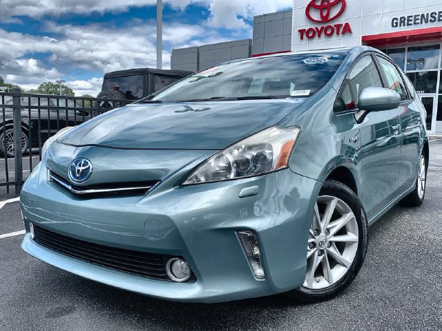 Used 2013 Toyota Prius V Five FWD image 1