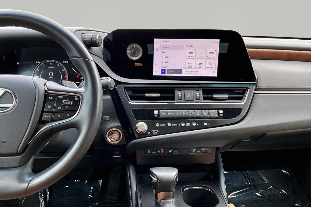 Used 2025 Lexus ES 350 w/ Premium Package FWD image 11