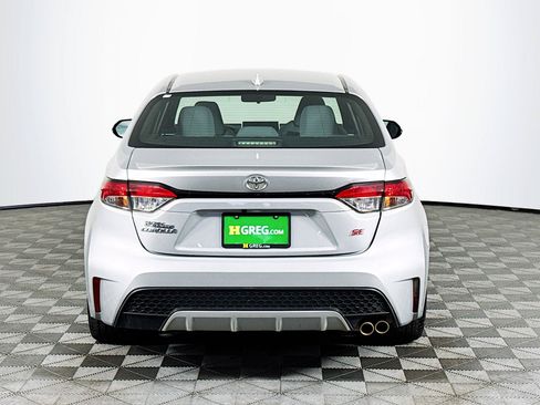 Used 2022 Toyota Corolla SE w/ SE Premium Package FWD image 7