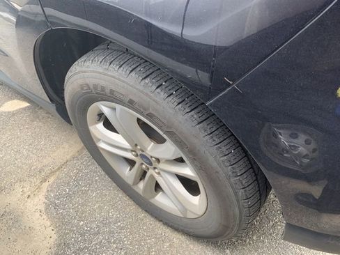 Used 2020 Ford Edge SEL w/ Convenience Package image 8