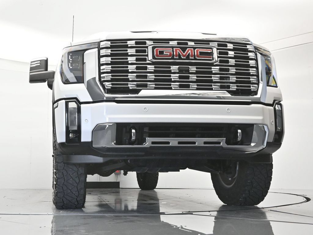 Certified 2025 GMC Sierra 2500 Denali w/ Technology Package AWD/4WD image 40