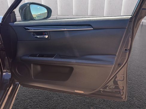 Used 2016 Lexus ES 350 w/ Accessory Package 2 FWD image 21