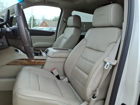 Used 2015 GMC Yukon Denali w/ Premium Package image 12