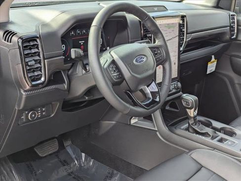 New 2025 Ford Ranger Lariat w/ FX4 Off-Road Package image 9