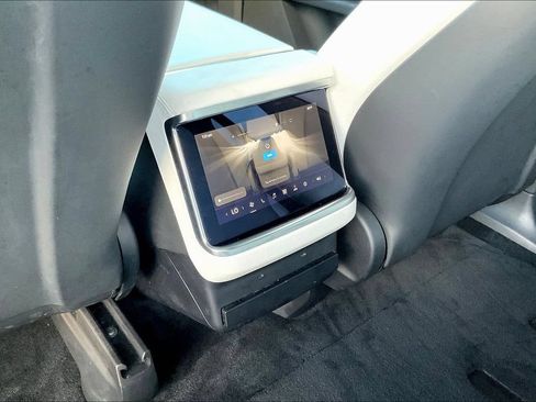 Used 2022 Tesla Model X AWD/4WD image 10