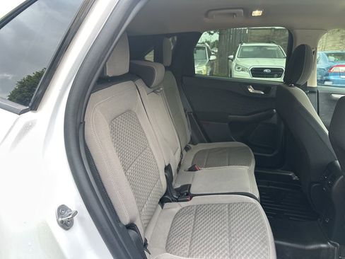 Used 2020 Ford Escape SE FWD image 15