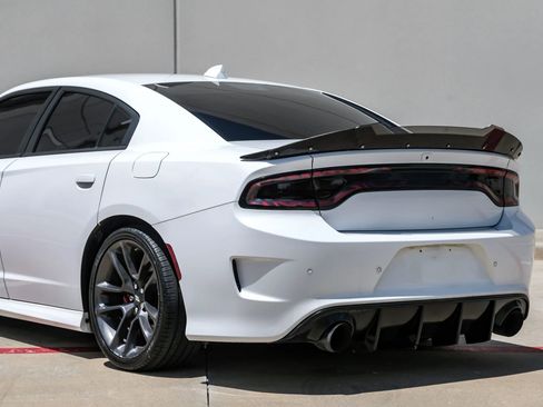 Used 2021 Dodge Charger Scat Pack w/ Plus Group RWD image 15