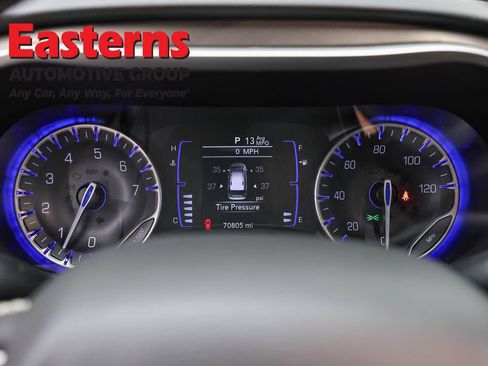 Used 2022 Chrysler Voyager LX FWD image 18