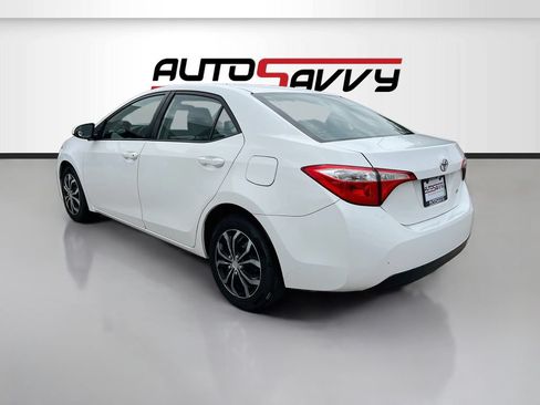 Used 2015 Toyota Corolla LE FWD image 5