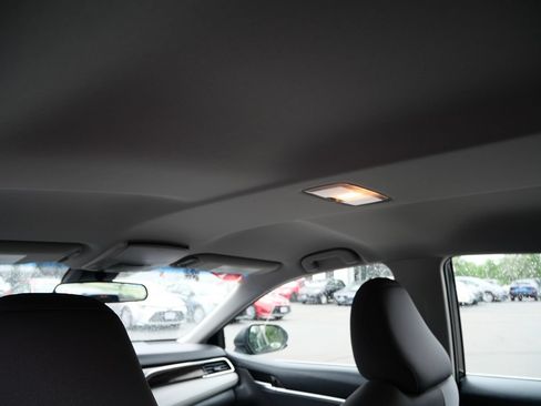 Used 2018 Toyota Camry LE FWD image 26