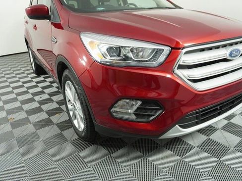 Used 2019 Ford Escape SEL image 10