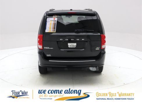 Used 2019 Dodge Grand Caravan SXT FWD image 6